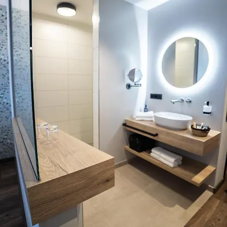 Lieb&wert Otel 3*